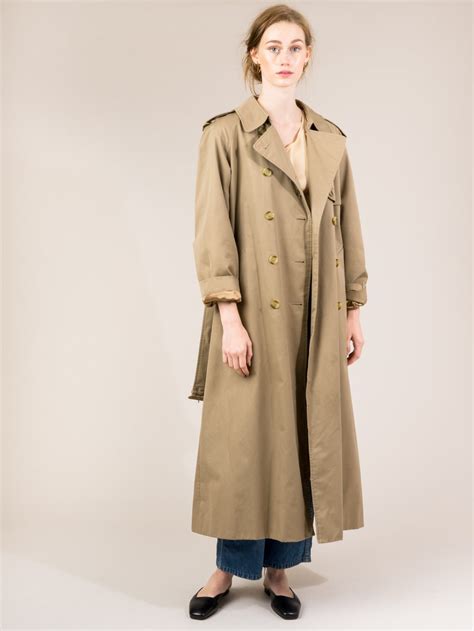 burberry trench coat women vintage